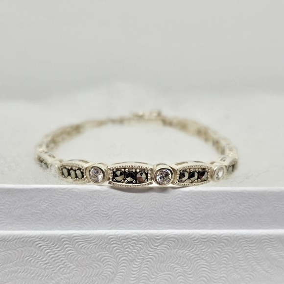 Sterling Silver Cubic Zirconia Accented Marcasite Crystal 7 1/4" Bracelet - Picture 4 of 9